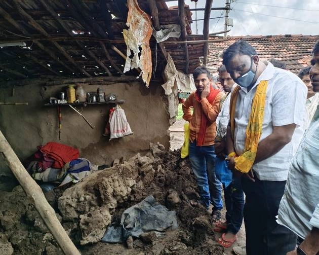 धरमपुरी में दीवार गिरने से 2 लोगों की मौत - dharampuri news in hindi