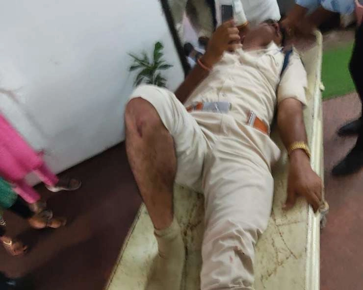 उमरिया में गोंगपा कार्यकर्ताओं ने पुलिसकर्मियों को दौड़ा-दौड़ाकर पीटा, ASP समेत कई घायल