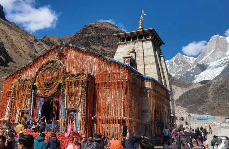 श्रद्धालुओं के लिए खुले केदारनाथ के कपाट, चारधाम यात्रा शुरू - kedarnath gates open for pilgrims, chardham yatra begins