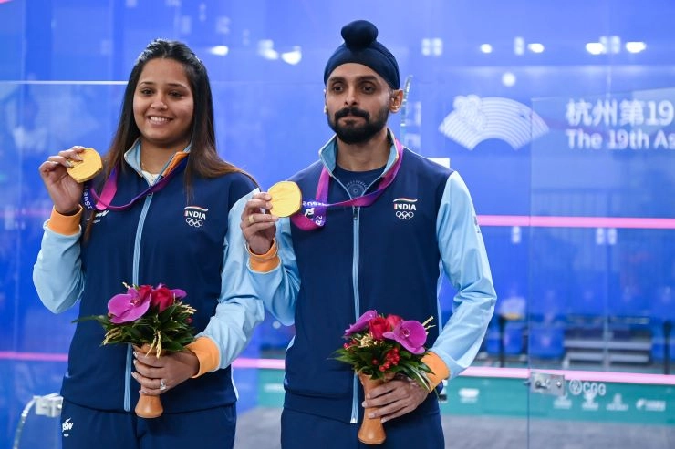 Asian Games में भारत को मिला एक और गोल्ड, दीपिका और संधू ने स्कॉश में दिलाई सफलता - India wins gold in mixed double of squash