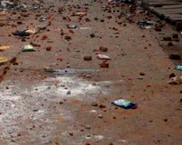 Bihar : छपरा में धार्मिक शोभायात्रा के दौरान 2 पक्षों में झड़प, 2 दिन के लिए इंटरनेट बैन
