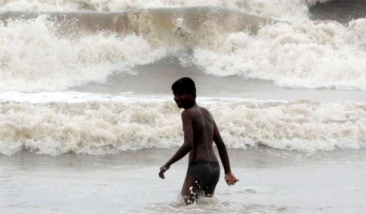 दीपावली सप्ताहांत के दौरान गोवा में 17 लोगों को समुद्र में डूबने से बचाया