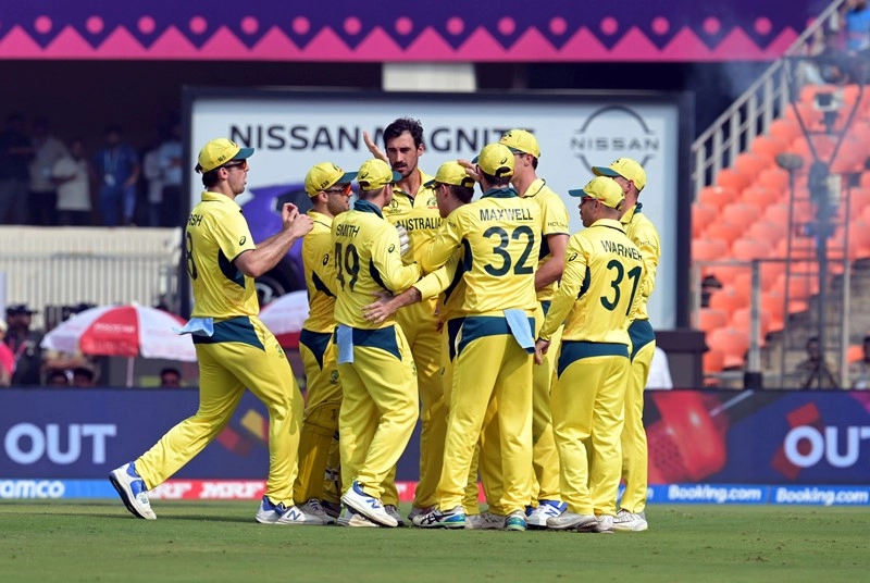 ऑस्ट्रेलिया की फील्डिंग और सधी हुई गेंदबाजी ने दी भारतीय बल्लेबाजी क्रम को कड़ी टक्कर