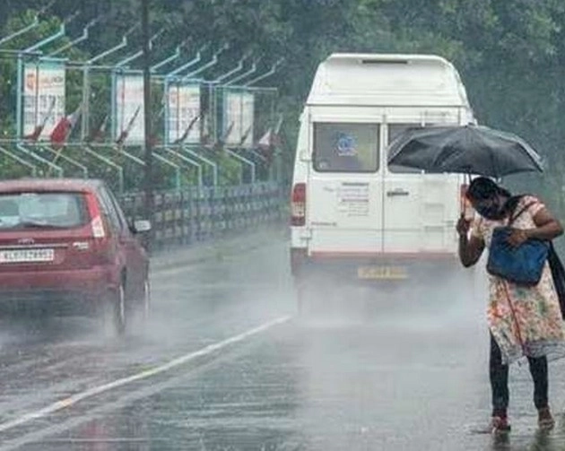Weather Update : केरल में भारी बारिश की चेतावनी, कुछ जिलों में रेड अलर्ट जारी - Heavy rain warning in Kerala