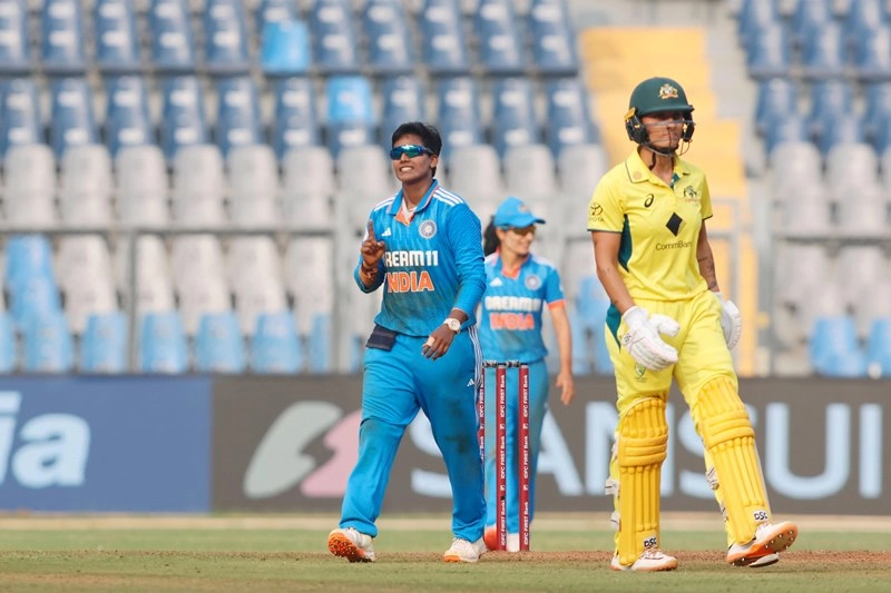 भारत ने टॉस जीतकर ऑस्ट्रेलिया के खिलाफ चुनी गेंदबाजी (Video)