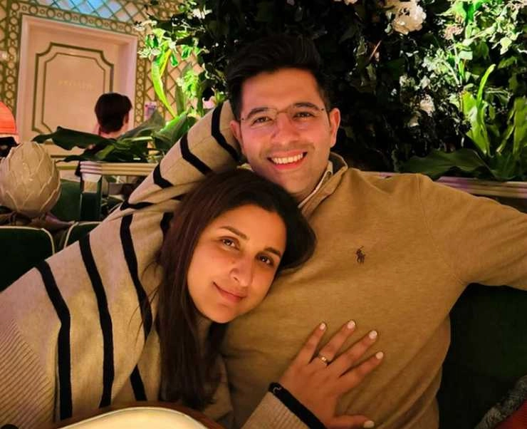 parineeti chopra celebrated first lohri with in laws after marriage with raghav chaddha - parineeti chopra celebrated first lohri with in laws after marriage with raghav chaddha