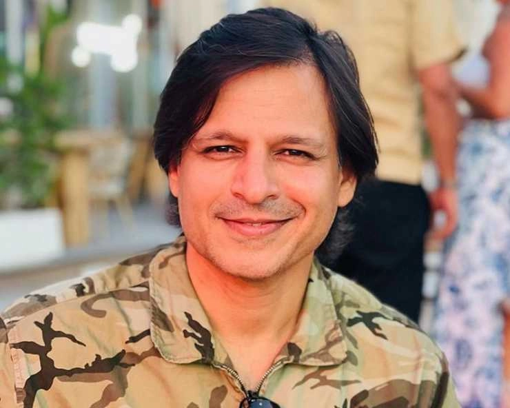 Vivek Oberoi arrives to visit the temple being built in Abu Dhabi - Vivek Oberoi arrives to visit the temple being built in Abu Dhabi