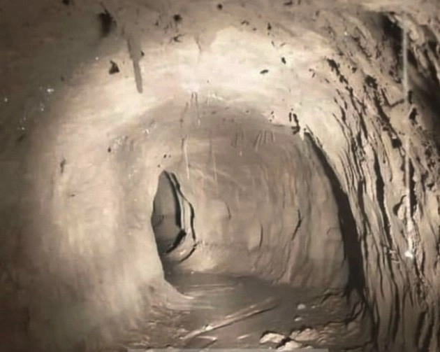 इंटरनेशनल बॉर्डर पर मिली 15 फुट लंबी सुरंग, 12 साल में मिलीं 14 सुरंगें - 15 feet long tunnel found on the international border