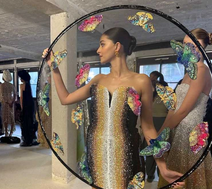ananya panday took part in paris fashion week with unique dress gets trolled - ananya panday took part in paris fashion week with unique dress gets trolled