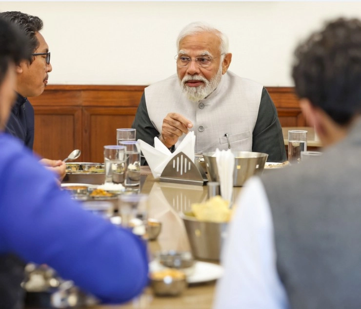 PM मोदी के साथ UDF सांसद के भोजन करने पर विवाद छिड़ा, जानिए क्या है पूरा मामला - UDF MPs lunch with PM Modi triggers a row