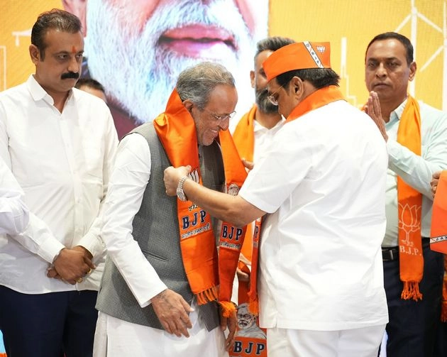 arjun modhwadia joins bjp