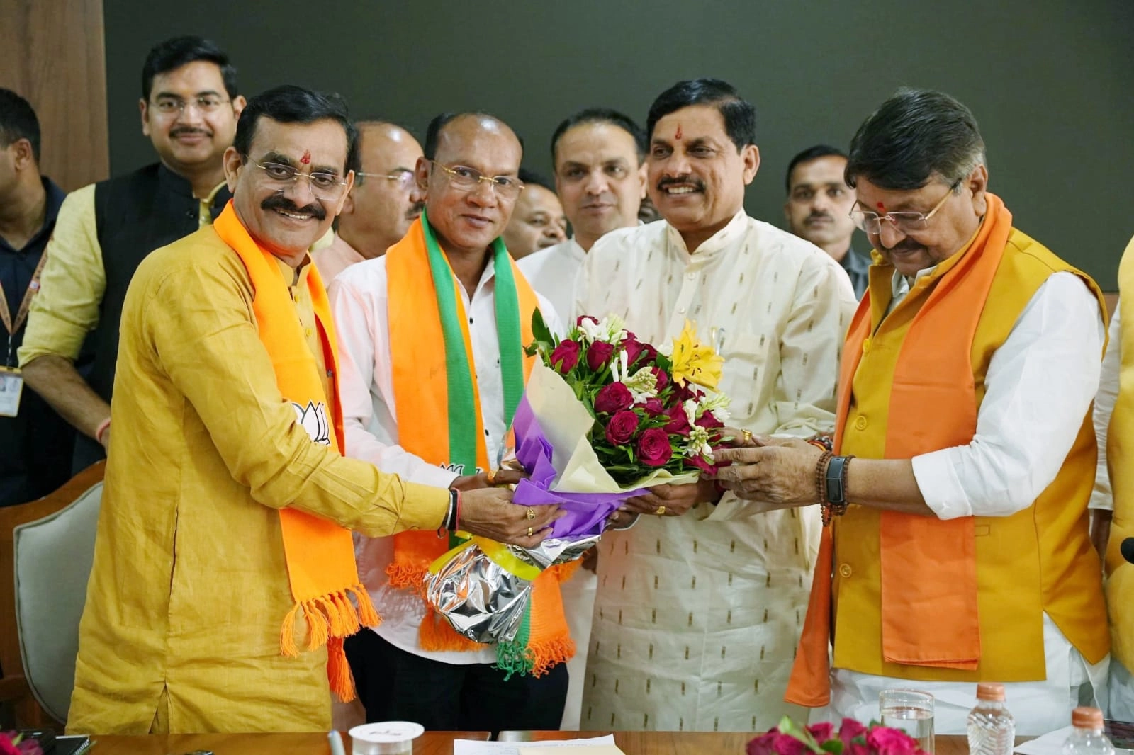 छिंदवाड़ा में कमलनाथ को बड़ा झटका, अमरवाड़ा से कांग्रेस विधायक कमलेश शाह भाजपा में शामिल - Congress MLA Kamlesh Shah from Amarwada Assembly seat of Chhindwara joins BJP.