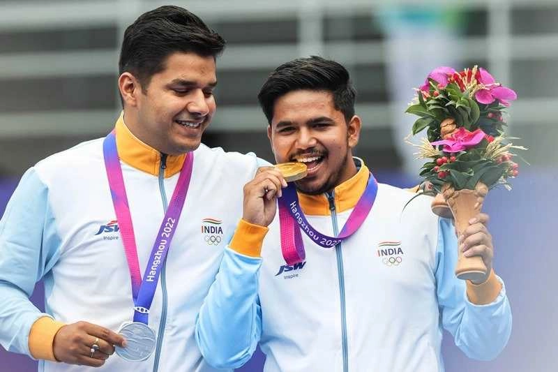 भारतीय तीरंदाजों ने ओलंपिक चैंपियन द. कोरिया को पछाड़ जीता विश्वकप में एतिहासिक स्वर्ण पदक - India stuns South Korea at the Archery World Cup to grab the gold