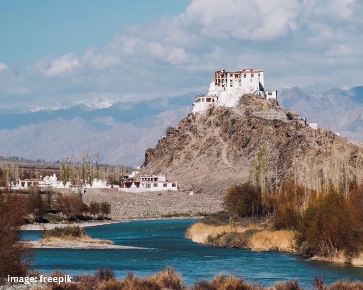 famous places in ladakh to visit