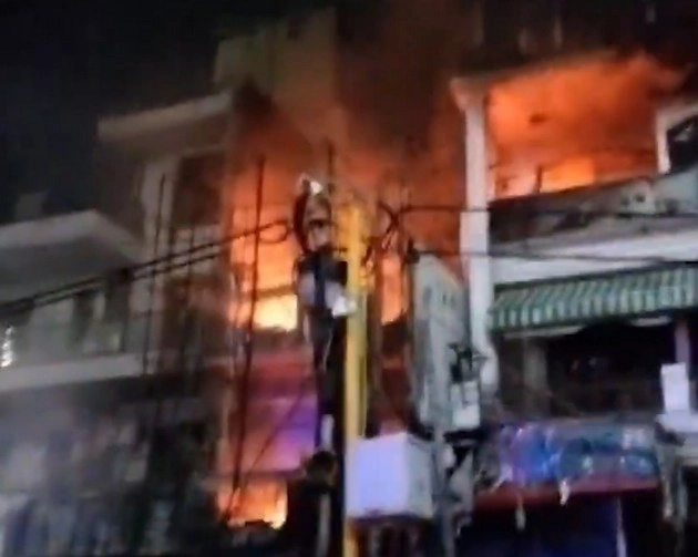 delhi fire in hospital