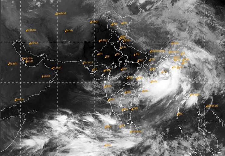 Weather Update: उत्तर भारत में जारी रहेंगे लू के थपेड़े, रेमल तूफान ने बंगाल तट को पार करना शुरू किया - Latest weather news of May 25 in India