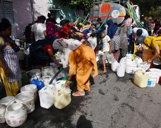 live : दिल्ली जल संकट पर सियासी संग्राम, भाजपा का केजर‍ीवाल पर पलटवार