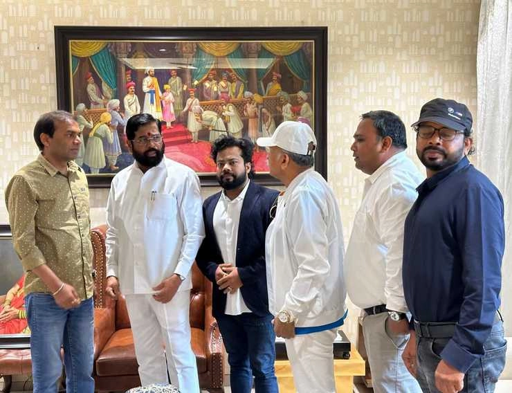 Amidst threats Humare Baarah makers and starcast thank CM Eknath Shinde for his support - Amidst threats Humare Baarah makers and starcast thank CM Eknath Shinde for his support