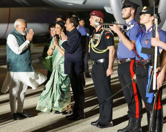 प्रधानमंत्री मोदी G7 summit के लिए इटली पहुंचे, वैश्विक नेताओं से करेंगे द्विपक्षीय वार्ता - Prime Minister Narendra Modi arrives in Italy for G7 summit