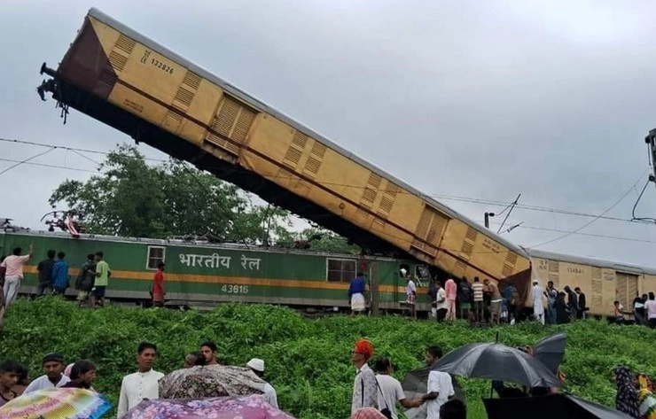 kanchenjunga express train accident : सुबह से ही खराब था ऑटोमैटिक सिग्नलिंग सिस्टम, कंचनजंघा एक्सप्रेस दुर्घटना मामले में बड़ा खुलासा - kanchenjunga express train accident case automatic signaling system was fail in morning said sources