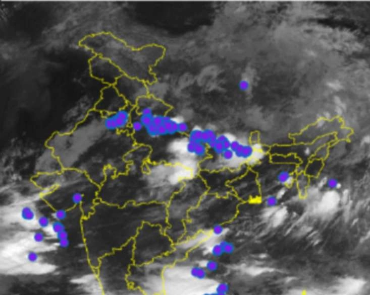 Weather Updates: उत्तर भारत में शीघ्र ही होगी मानसून की एंट्री, भीषण गर्मी से मिलेगी निजात