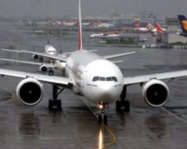 Delhi Airport टर्मिनल-1 बंद, शनिवार को 20 से अधिक उड़ानें रद्द