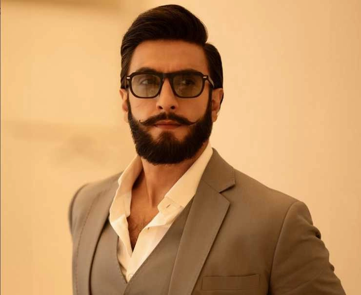 happy birthday ranveer singh worked as a copy writer before joining into films - happy birthday ranveer singh worked as a copy writer before joining into films