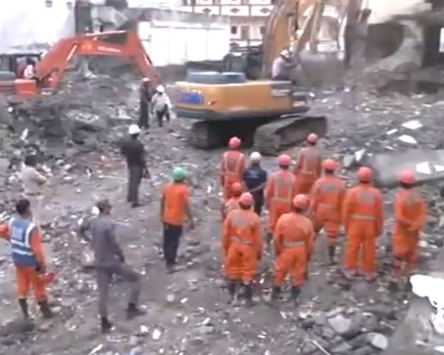 surat building collapse