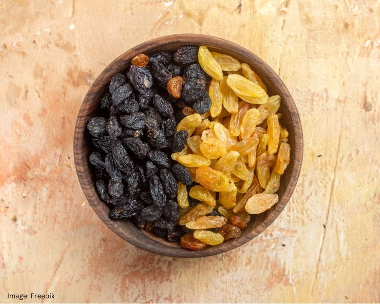 Black vs Golden Raisins