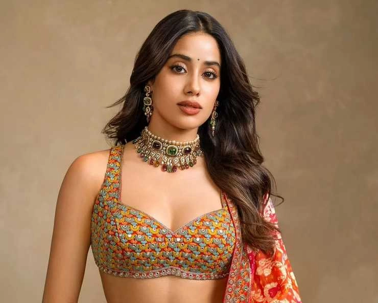 Janhvi Kapoor created a different identity in Bollywood by playing different roles - Janhvi Kapoor created a different identity in Bollywood by playing different roles