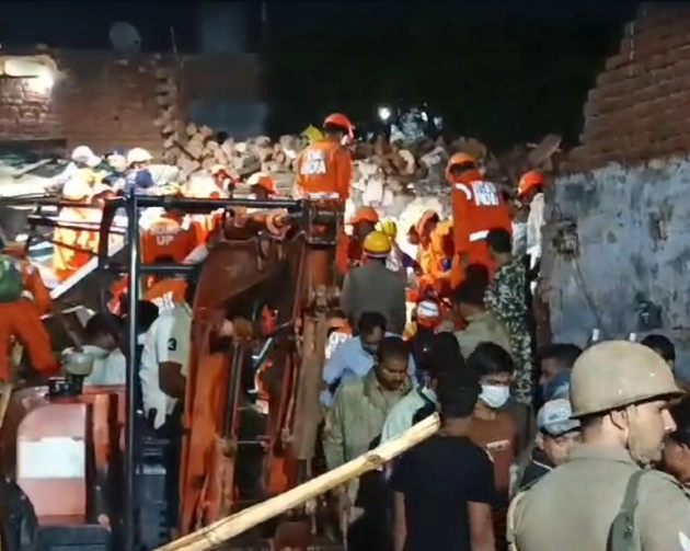 meerut building collapse