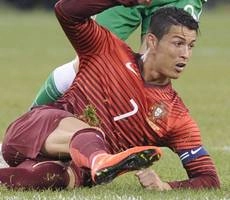 यूरो फाइनल में फ्रांस का सामना पुर्तगाल से - France to play with Ronaldo and company in final