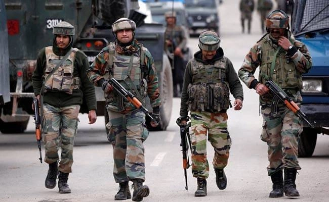 जम्मू-कश्मीर के शोपियां में 4 आतंकी ढेर, 24 घंटों में 7 को मार गिराया - 4 terrorists killed in Shopian encounter