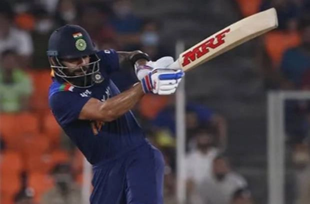 3rd T20I: भारत ने इंग्लैंड को दिया 157 रनों का लक्ष्य, कोहली ने जड़े 76 रन - India scores 157 runs against england