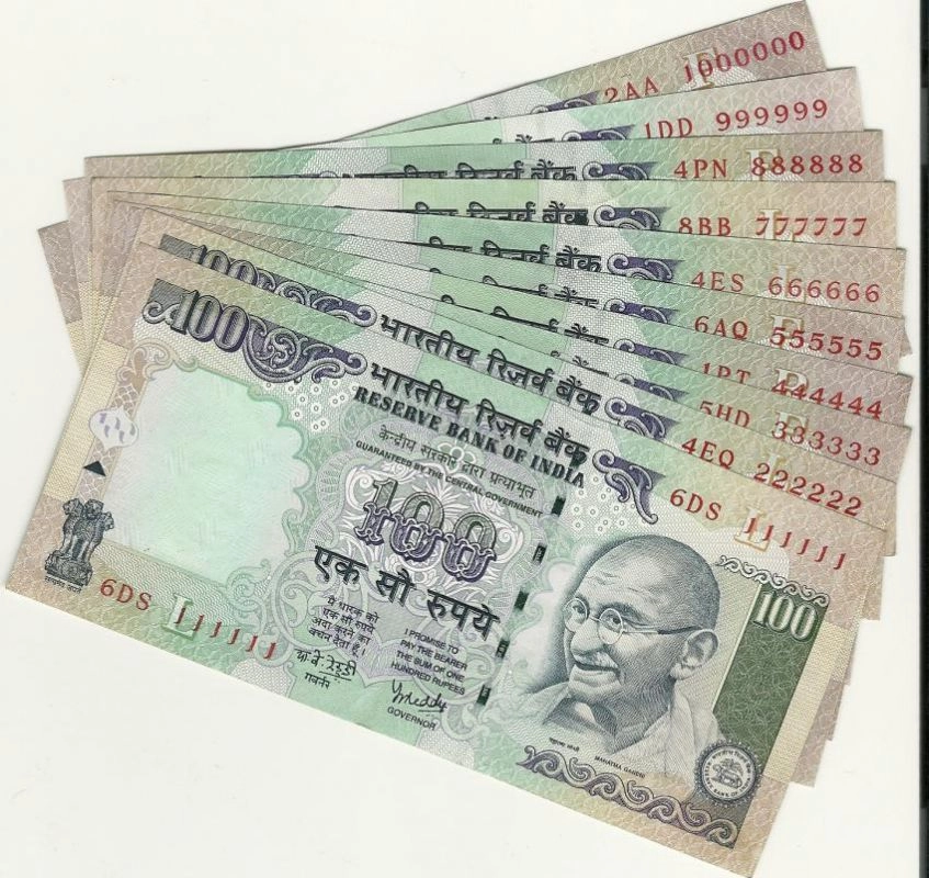 धन पाने के 12 सरलतम उपाय, कोई एक उपाय आज ही आजमाएं - totke for money in hindi