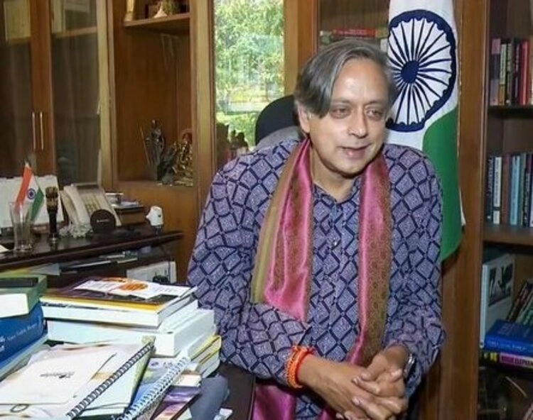 shashi tharoor