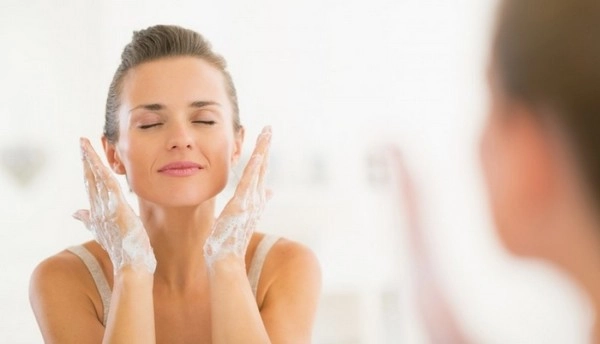Beauty Tips : त्वचेसाठी योग्य बॉडी वॉश निवडा