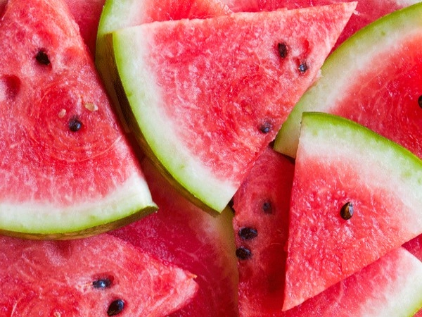 Watermelon Peel Benefit :कलिंगडाच्या सालीचे फायदे जाणून घ्या