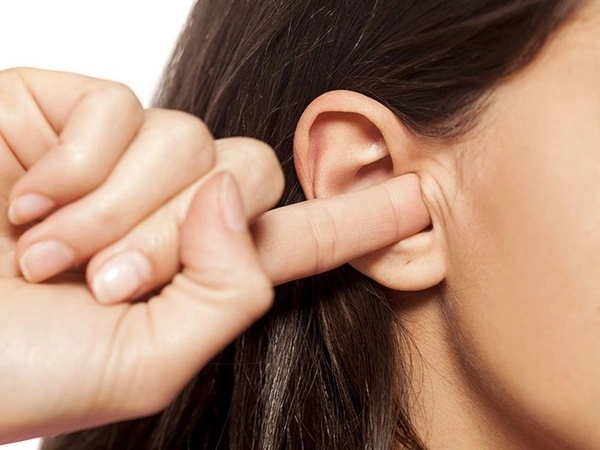 Jamming Finger in ears, Health News, Ear Cleaning