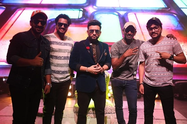 Fakaat Party - रॅपर गायक श्रेयश जाधव (किंग जेडी) देणार रसिकांना आता ' फकाट पार्टी '