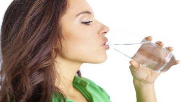 Over hydration: जास्त पाणी प्यायल्याचे नुकसान जाणून घ्या