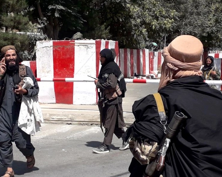 अफगाण सरकार राजधानी गमावण्याच्या मार्गावर आहे, तालिबानींचा सर्व बाजूंनी काबूलमध्ये प्रवेश