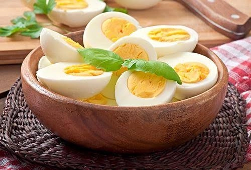 Health Care Tips: जर आपण देखील दररोज अंडी खात असाल तर या गोष्टींची काळजी घ्या