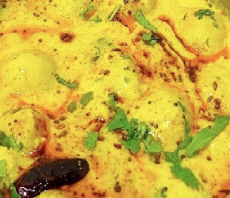 chhattisgarhi urad dal dubki kadhi recipe