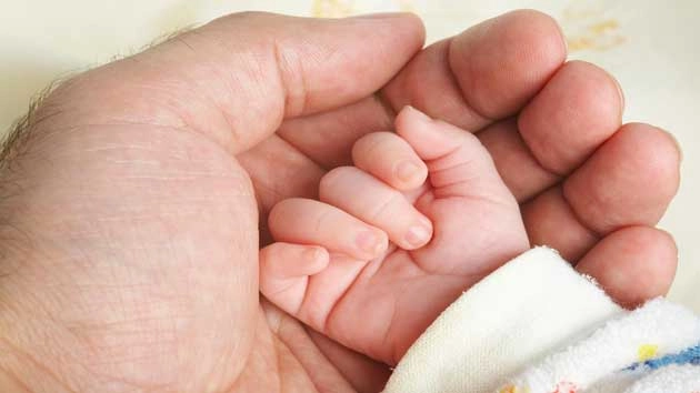 Super Baby अनोख्या बाळाचा जन्म, बेबीमध्ये तीन लोकांचा DNA