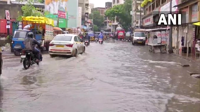Pune Rain : पुढील 48 तास अतिवृष्टीमुळे पुण्यात रेड अलर्ट, कलम 144 लागू, शाळा कॉलेज बंद