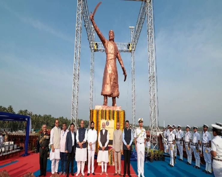 chatrapati shivaji maharaj statue collapse