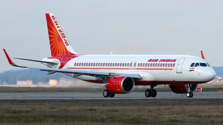 भोगी उत्सव से उठा धुआं, चेन्नई में नहीं उड़ सके विमान...