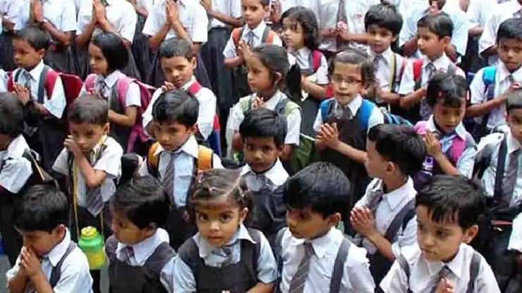 மாசி கொடை விழா: பள்ளிகளுக்கு உள்ளூர்  விடுமுறை