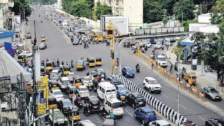 Chennai Traffic Alert: சோதனை முறையில் 10 நாட்களுக்கு போக்குவரத்து மாற்றம்!